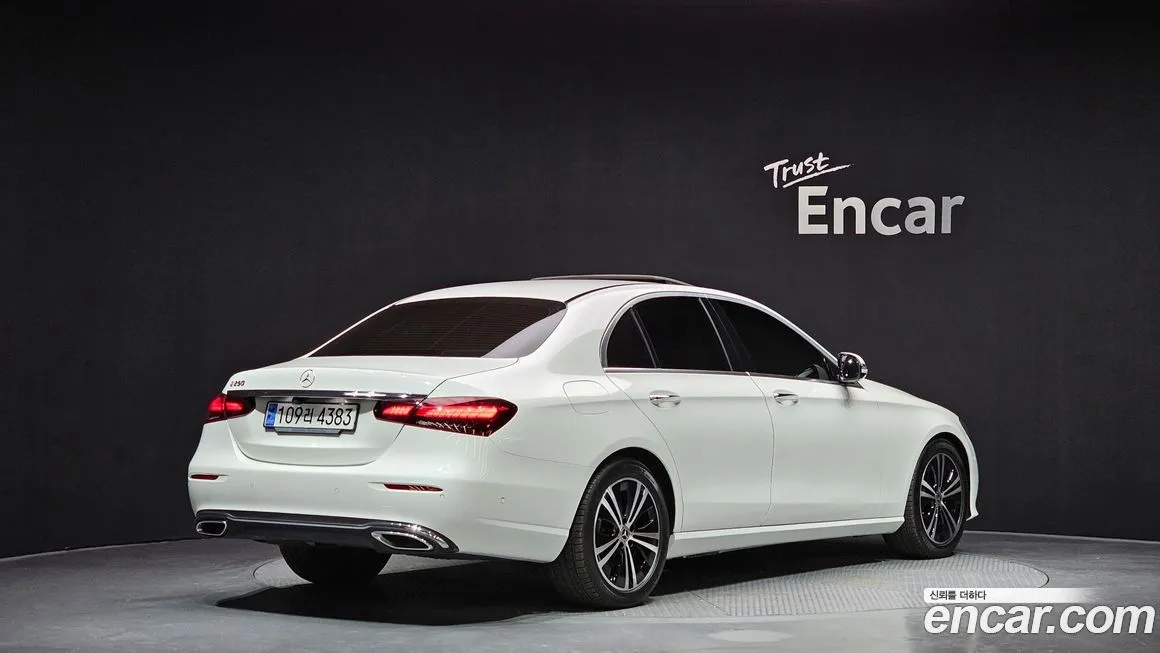 Mercedes-Benz E-Class 2021 из KR, фото 2