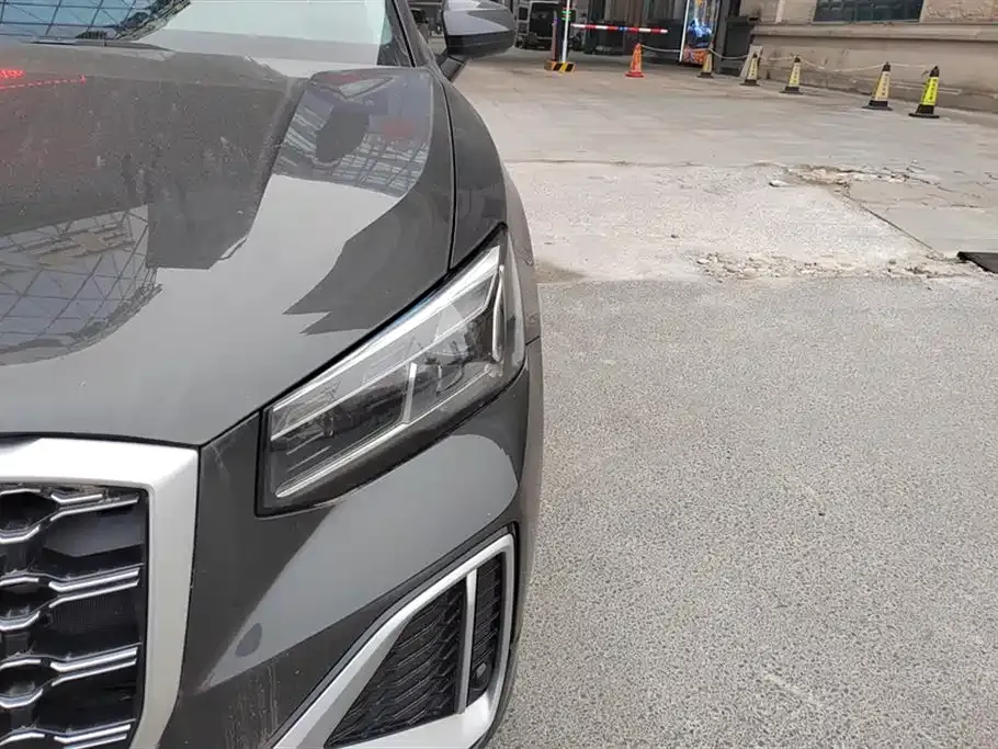 Audi Q2L 2023 из CN, фото 5