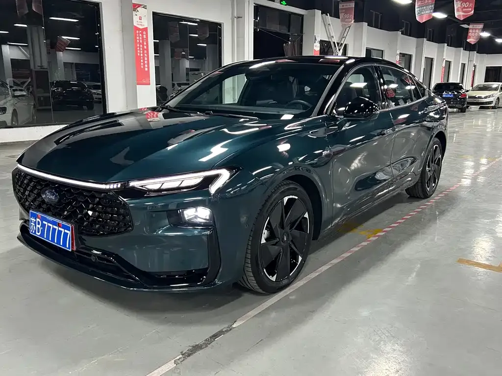 Ford Mondeo 2023 из CN, фото 1