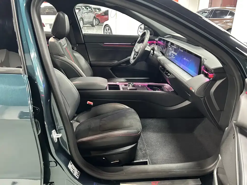 Ford Mondeo 2023 из CN, фото 5