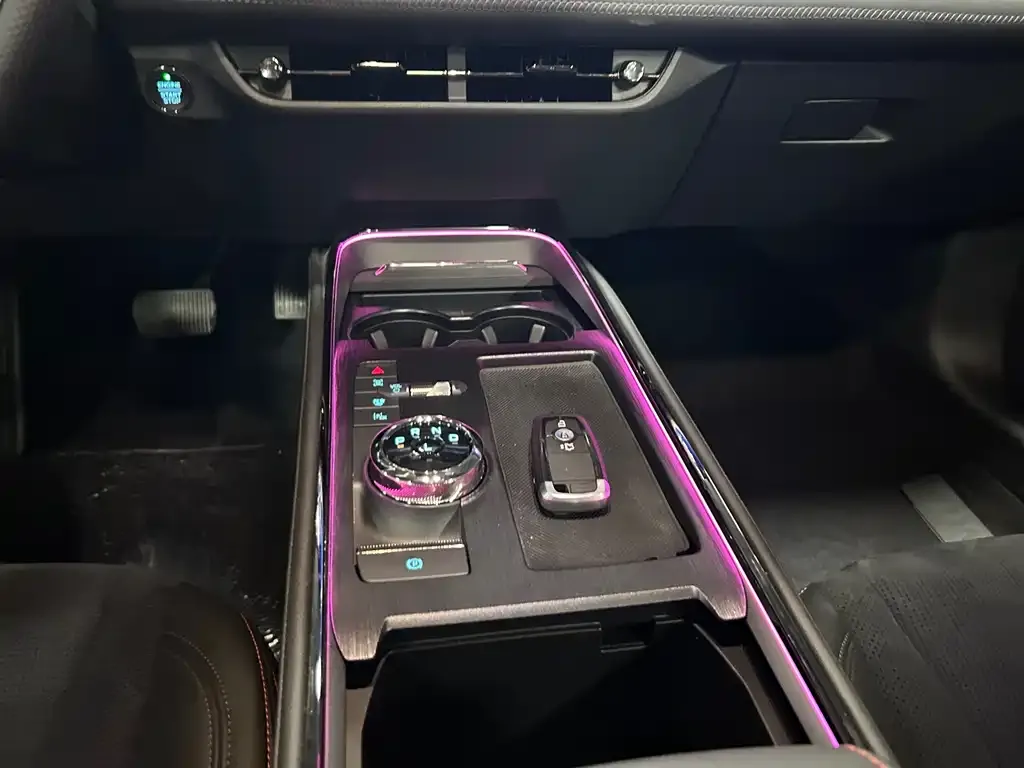 Ford Mondeo 2023 из CN, фото 9