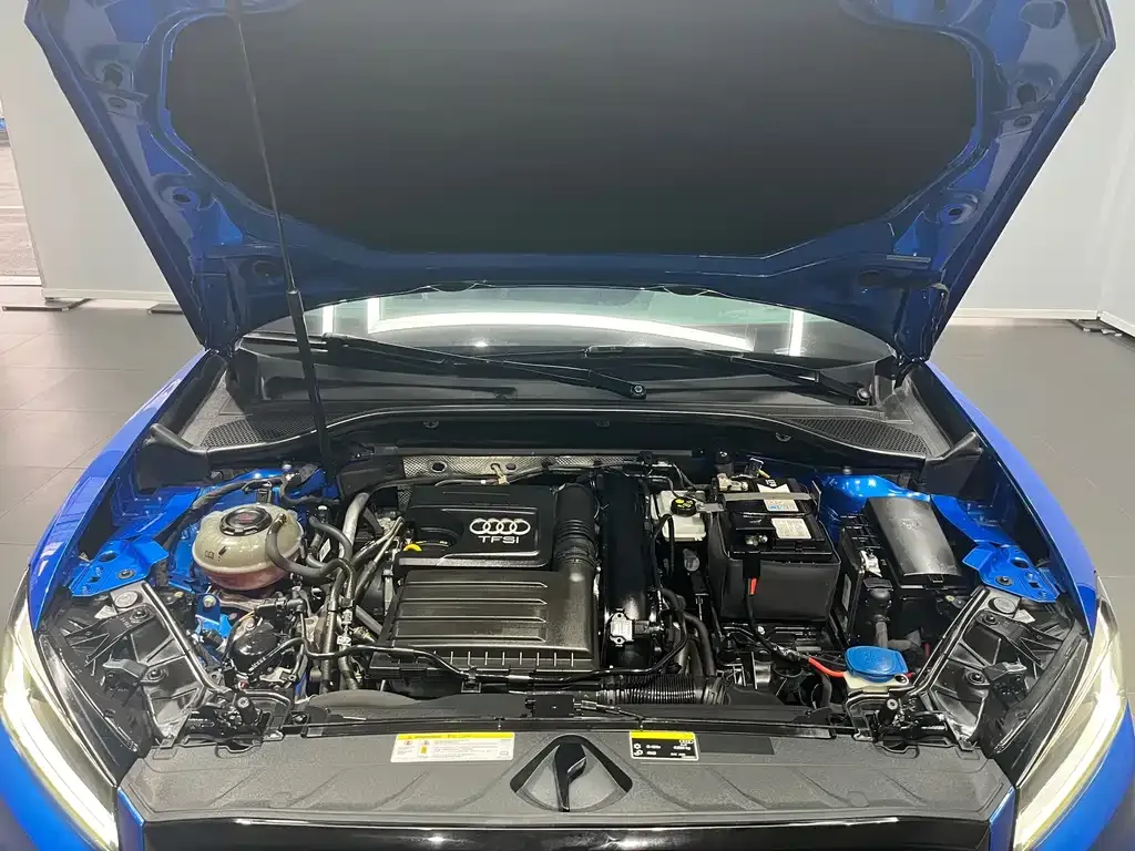 Audi Q2L 2021 из CN, фото 8