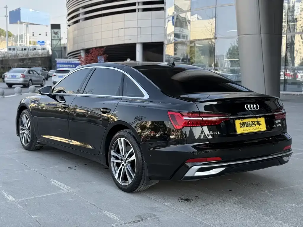 Audi A6L — фото 5