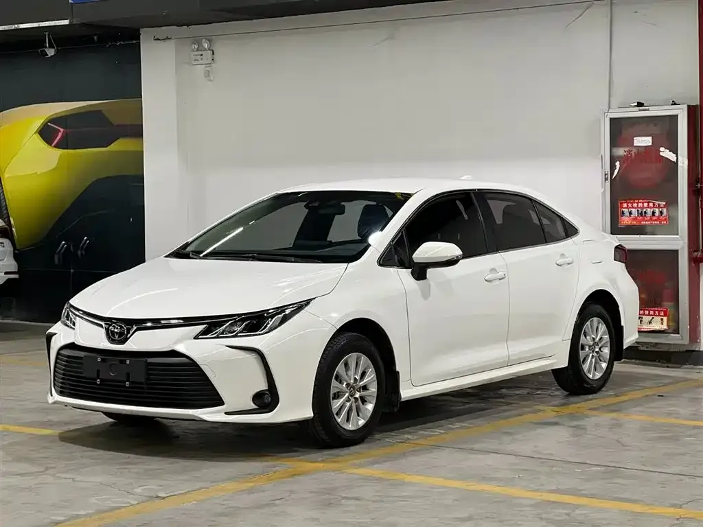 Toyota Corolla 2021 из CN, фото 1