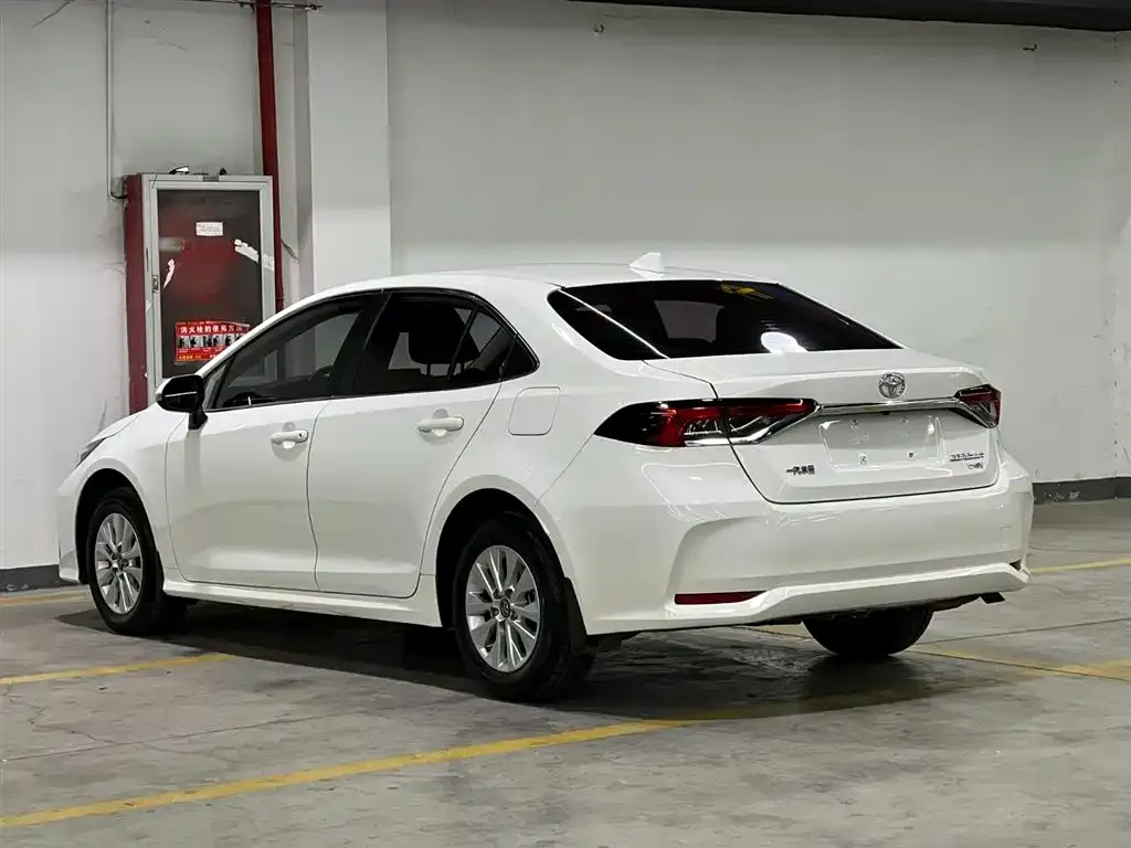 Toyota Corolla 2021 из CN, фото 4