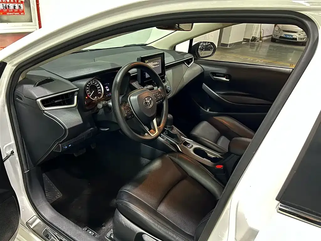Toyota Corolla 2021 из CN, фото 8