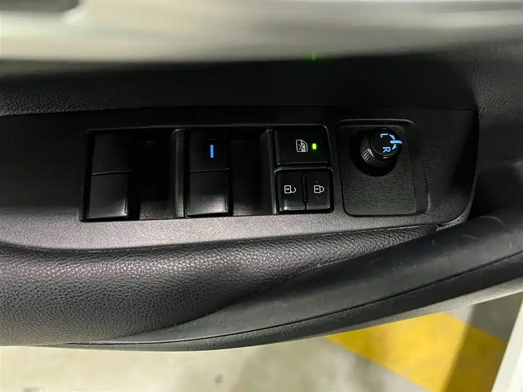 Toyota Corolla 2021 из CN, фото 9