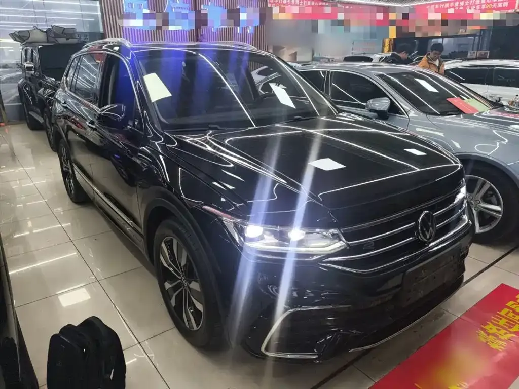 Volkswagen Tiguan L 2022 из CN, фото 4