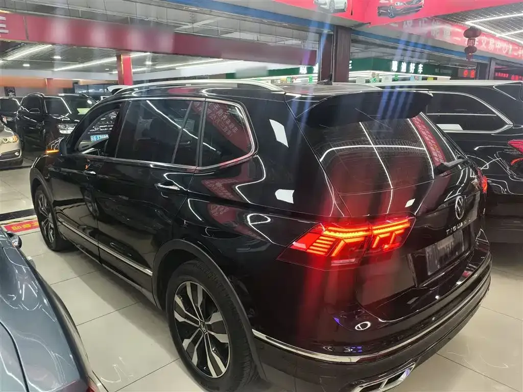 Volkswagen Tiguan L 2022 из CN, фото 5