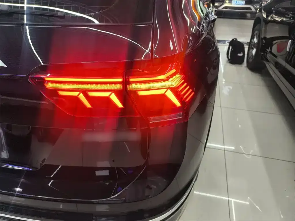 Volkswagen Tiguan L 2022 из CN, фото 8