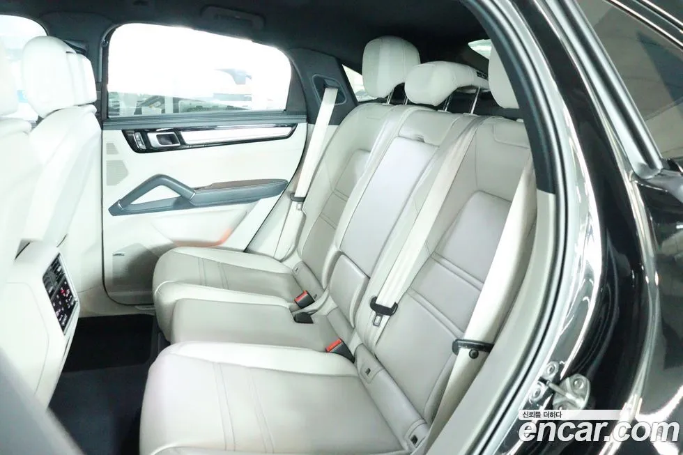 Porsche Cayenne 2023 из KR, фото 8