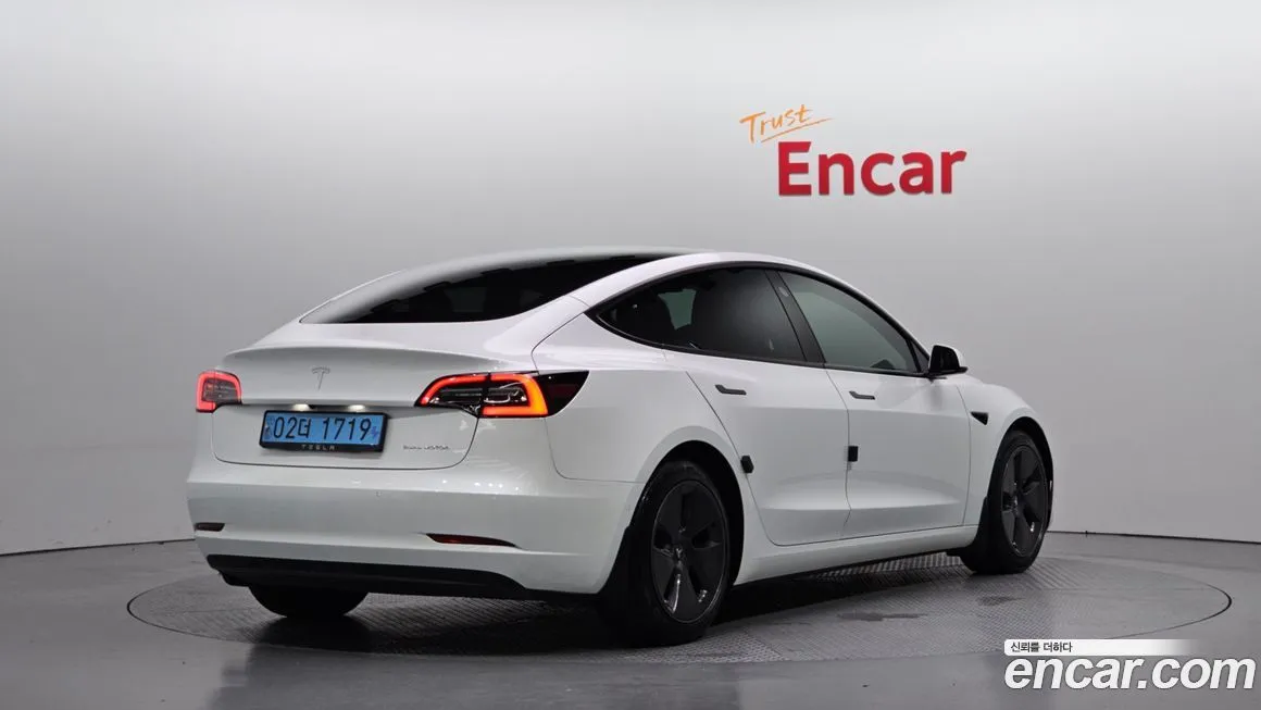 Tesla Model 3 2022 из KR, фото 2