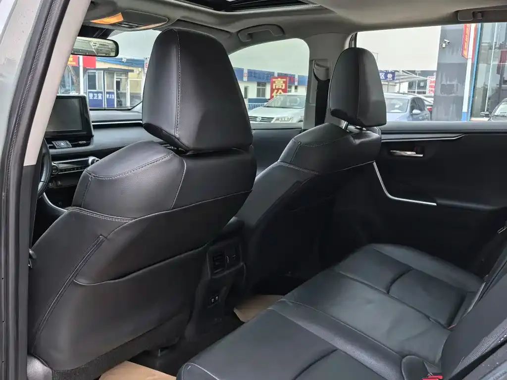 Toyota RAV4 2021 из CN, фото 7