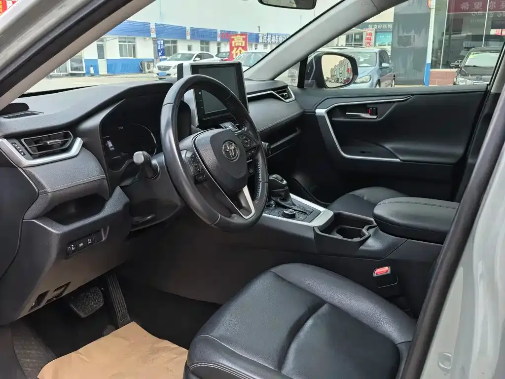 Toyota RAV4 2021 из CN, фото 9
