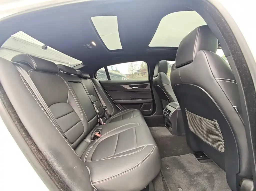Jaguar XEL 2022 из CN, фото 4