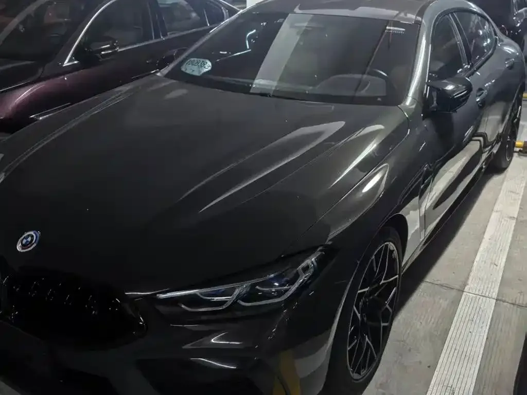 BMW M8