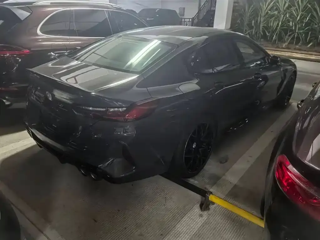 BMW M8 2023 из CN, фото 4