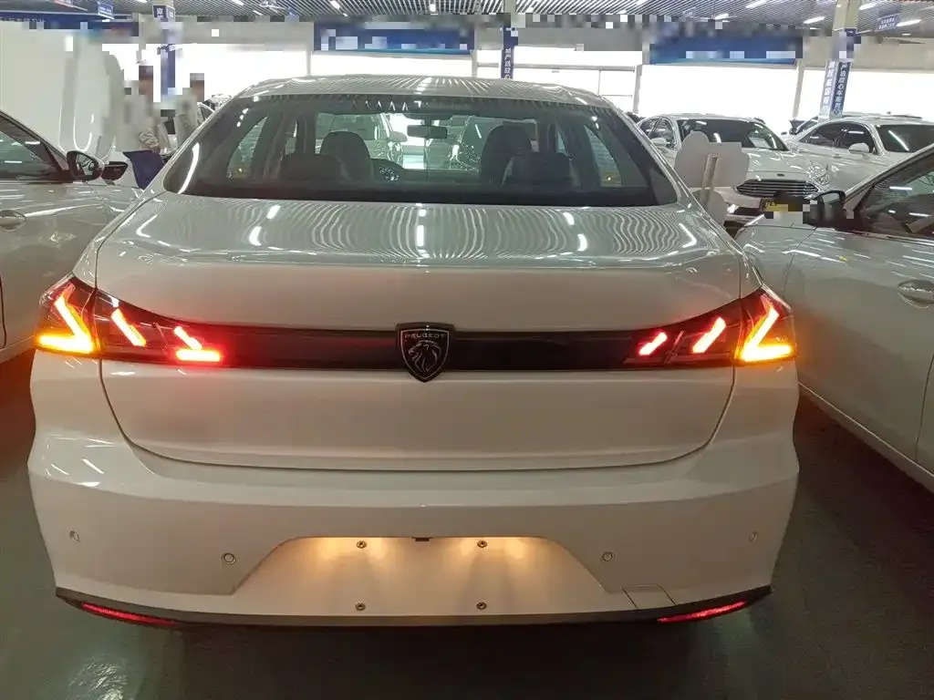 Peugeot 408 2025 из CN, фото 6