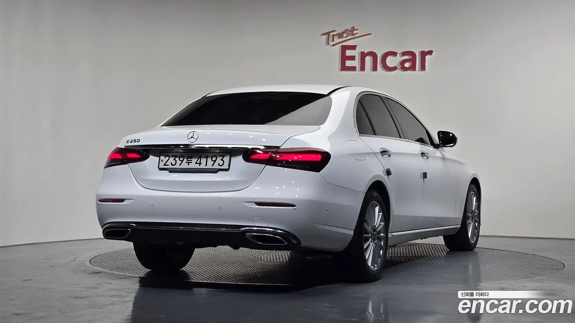 Mercedes-Benz E-Class 2022 из KR, фото 2