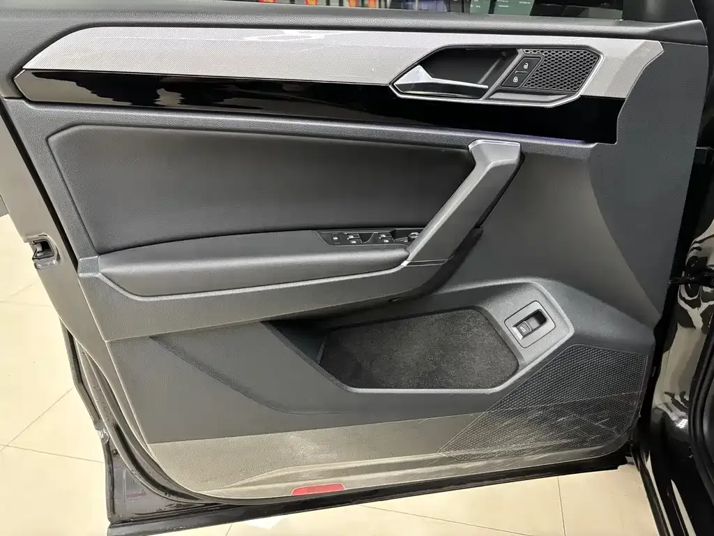 Volkswagen Tayron 2021 из CN, фото 8