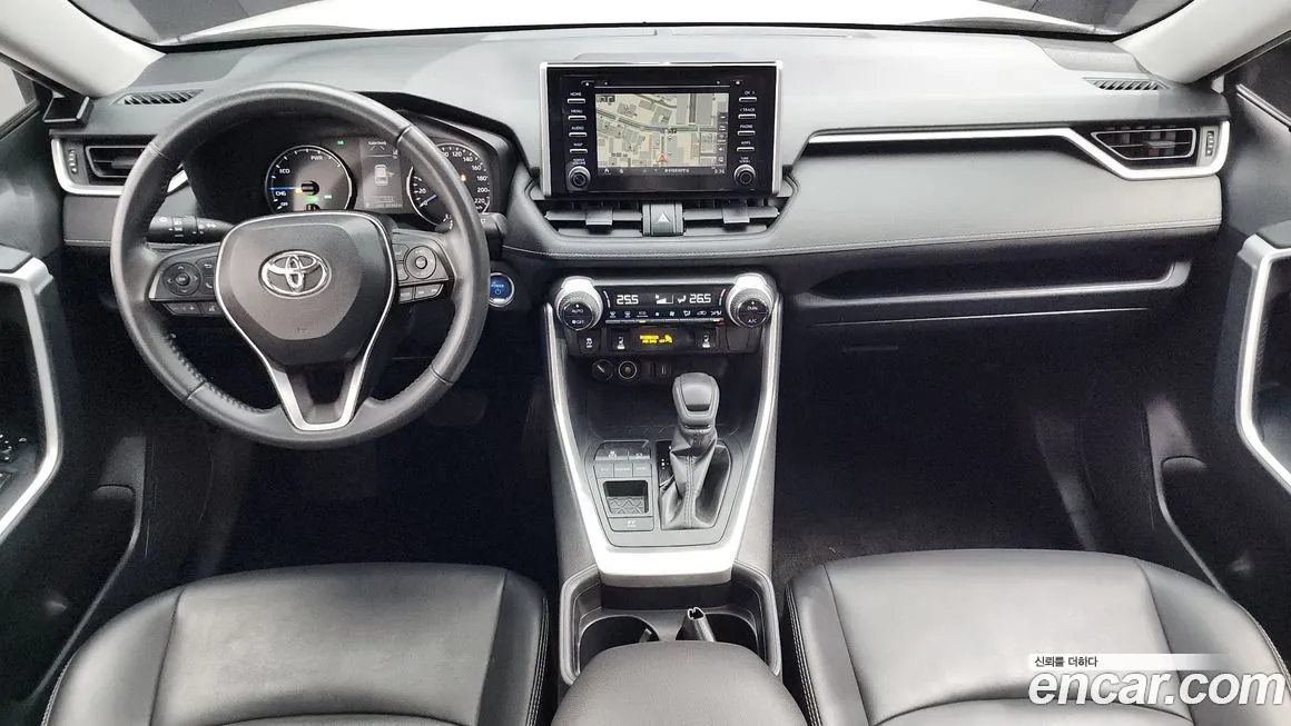 Toyota RAV4 — фото 7
