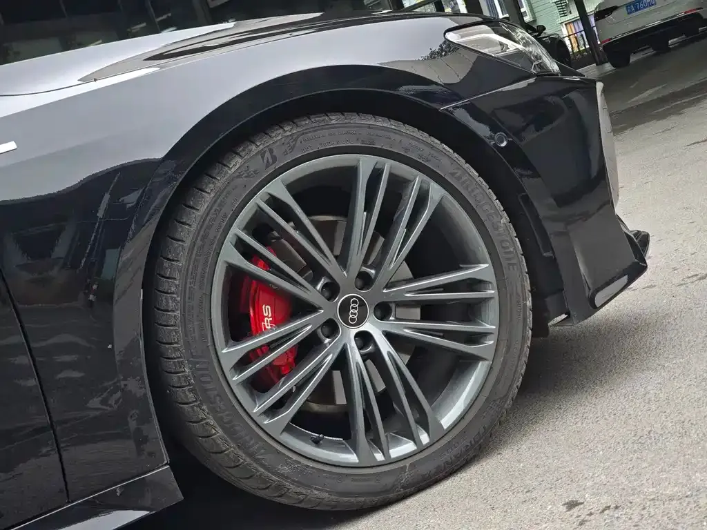 Audi A7 2024 из CN, фото 10