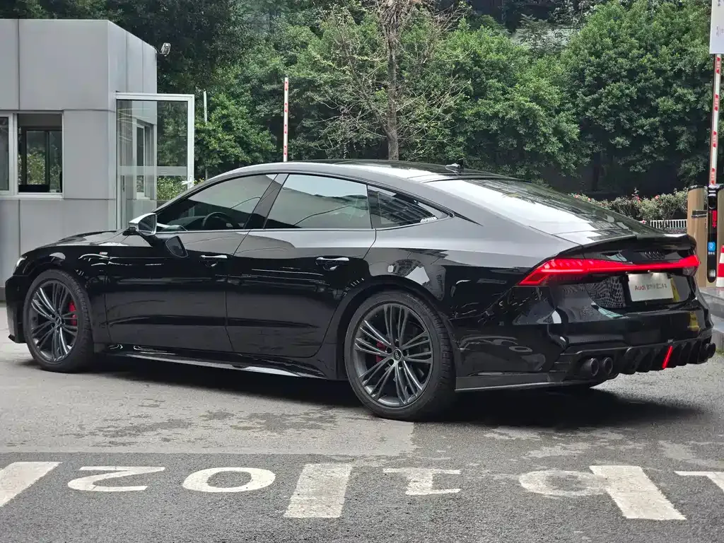 Audi A7 2024 из CN, фото 6