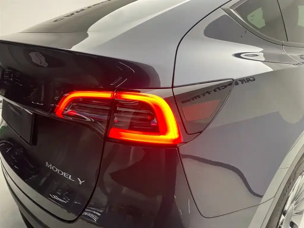 Tesla Model Y 2024 из CN, фото 10