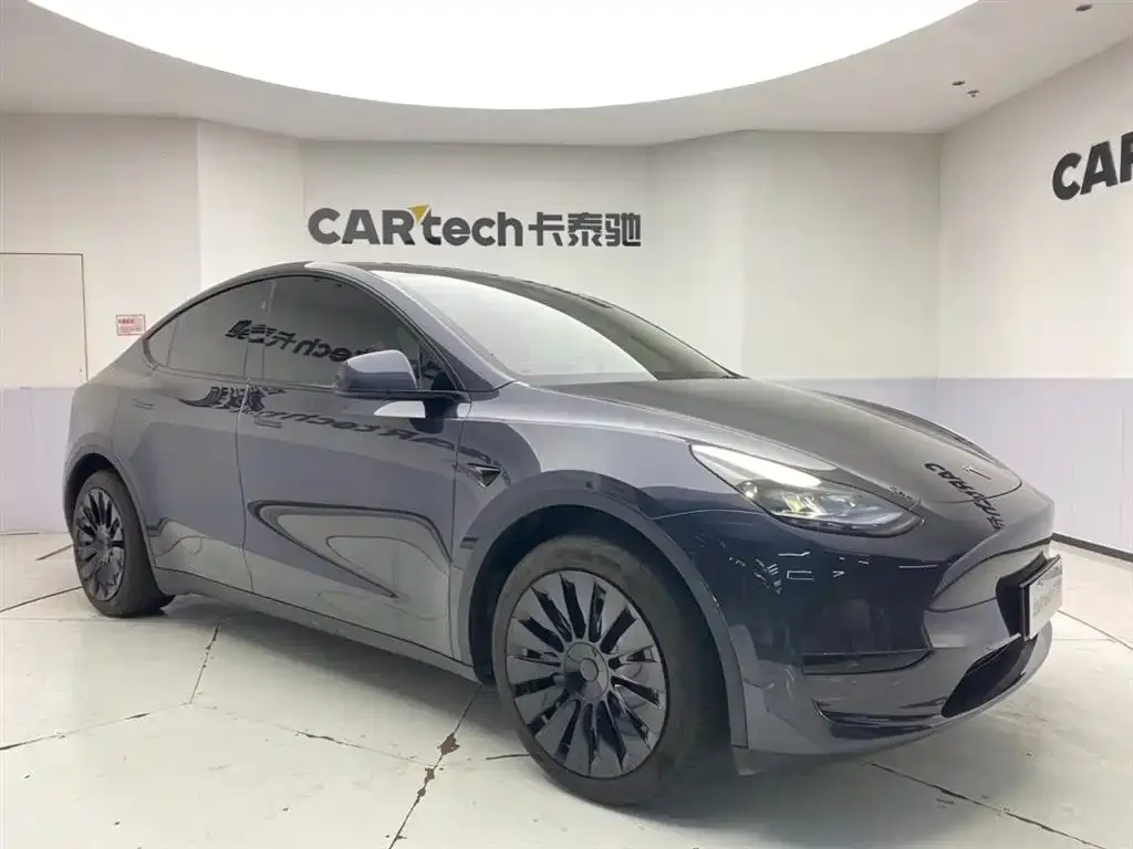 Tesla Model Y 2024 из CN, фото 2