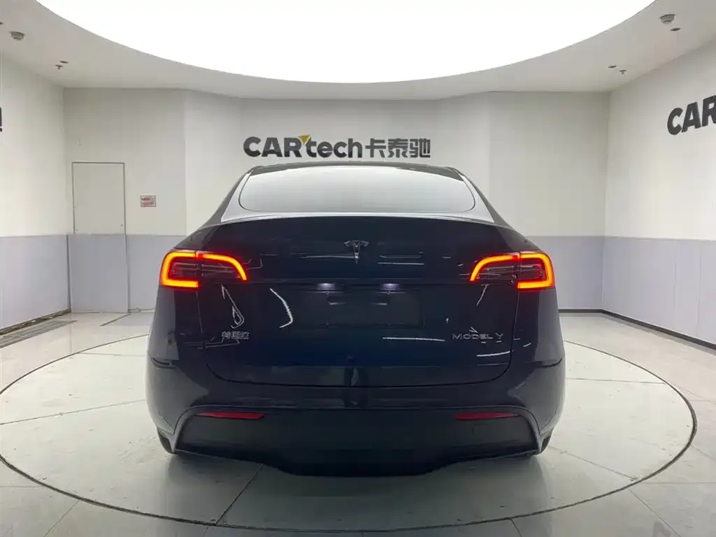 Tesla Model Y 2024 из CN, фото 6