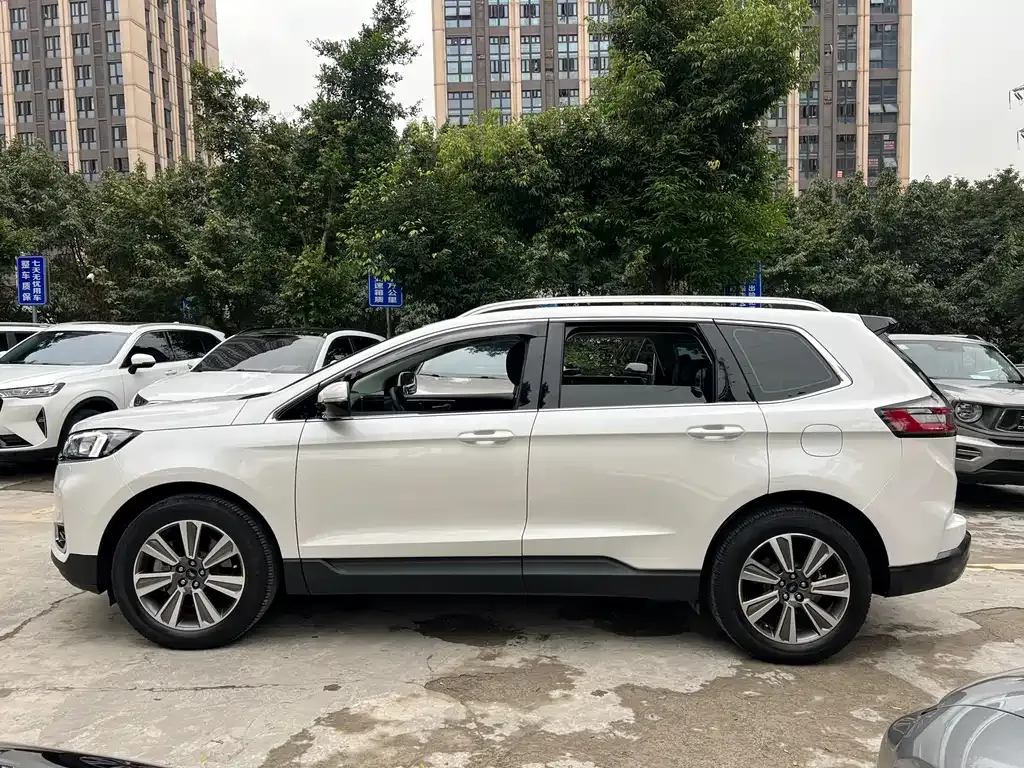 Ford Edge 2022 из CN, фото 6