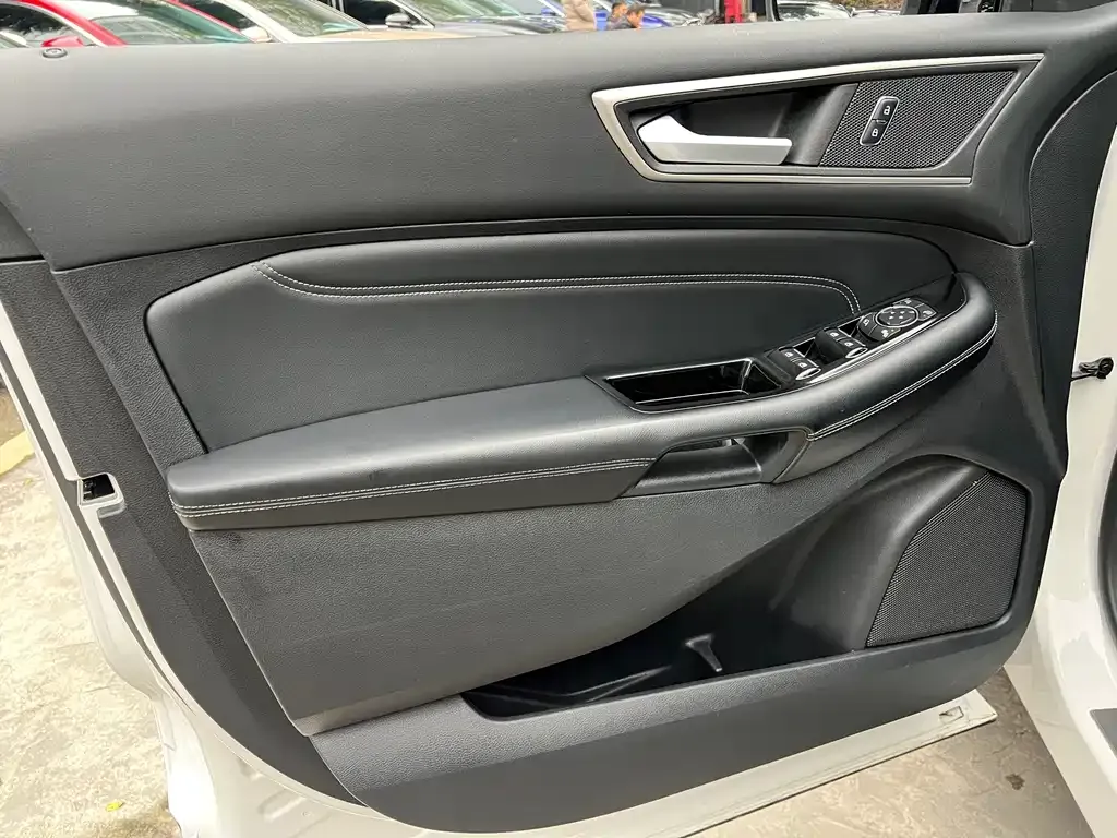 Ford Edge 2022 из CN, фото 7