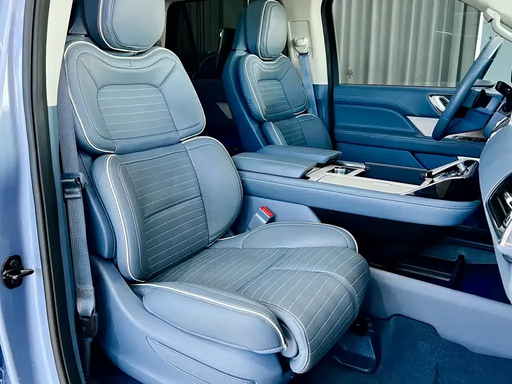Lincoln Navigator 2022 из CN, фото 9