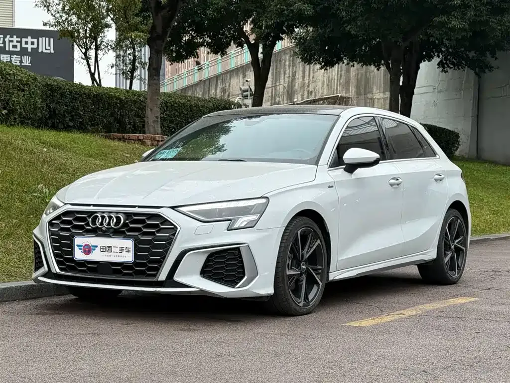 Audi A3 2022 из CN, фото 1