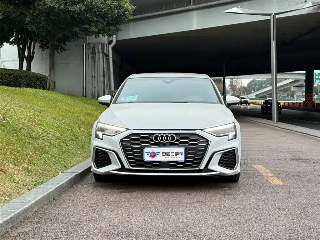 Audi A3 2022 из CN, фото 2