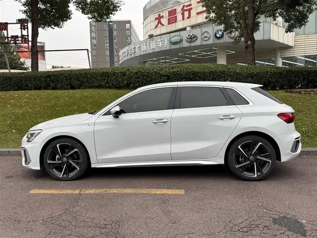 Audi A3 2022 из CN, фото 3