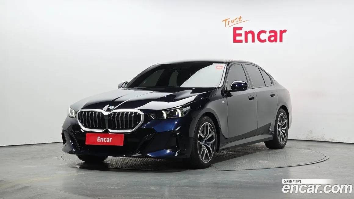 BMW 5-Series 2024 из KR, фото 1