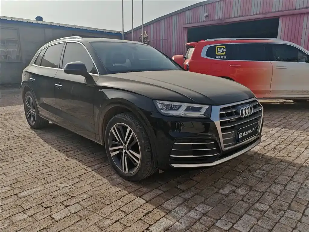 Audi Q5L 2021 из CN, фото 3