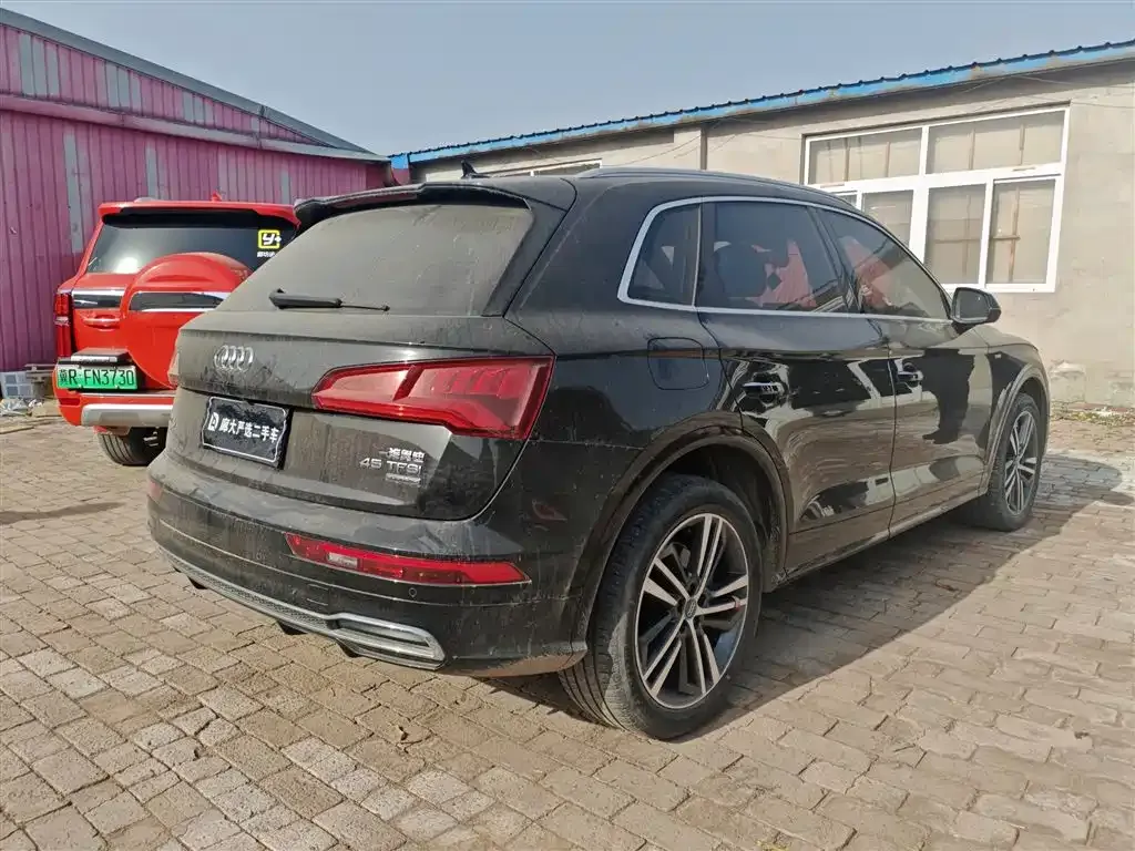 Audi Q5L 2021 из CN, фото 4
