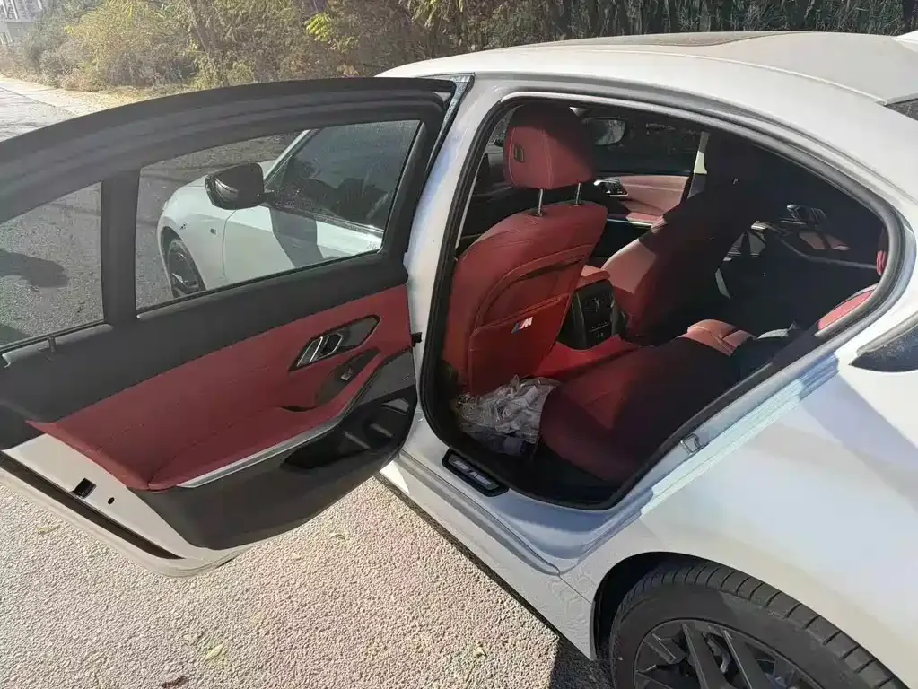 BMW 3 Series 2025 из CN, фото 4