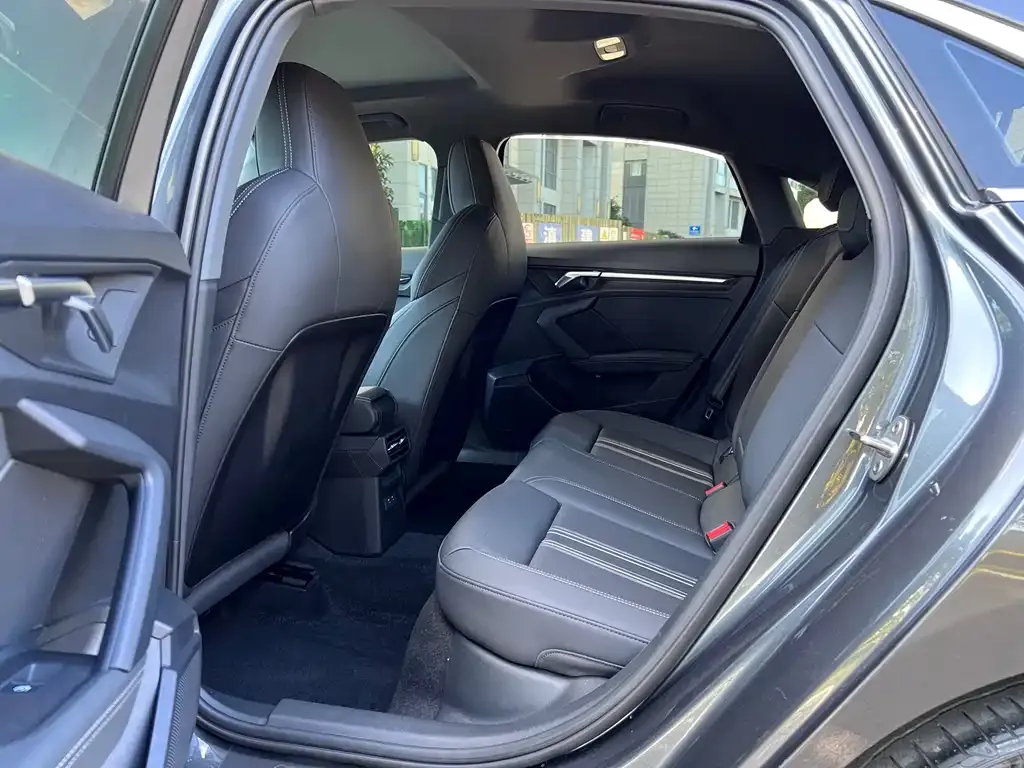 Audi A3 2024 из CN, фото 9