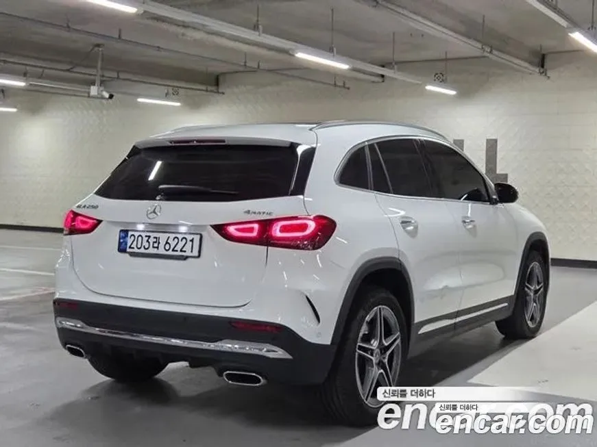 Mercedes-Benz GLA-Class — фото 2