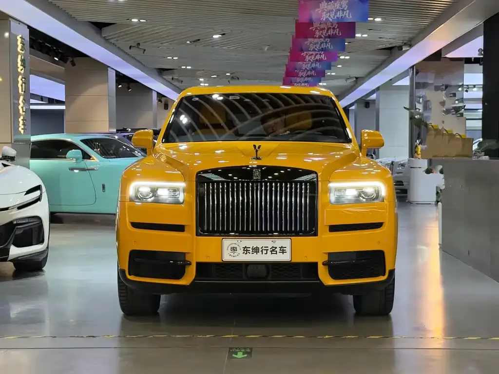 Rolls-Royce Cullinan 2024 из CN, фото 2