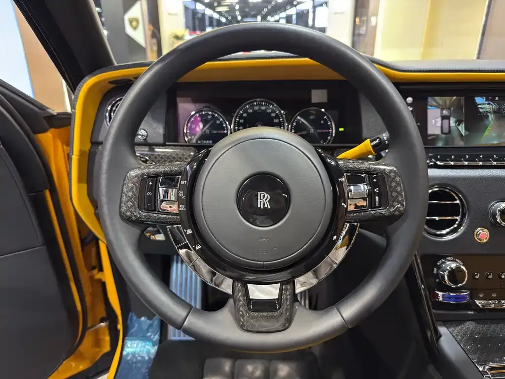 Rolls-Royce Cullinan 2024 из CN, фото 8