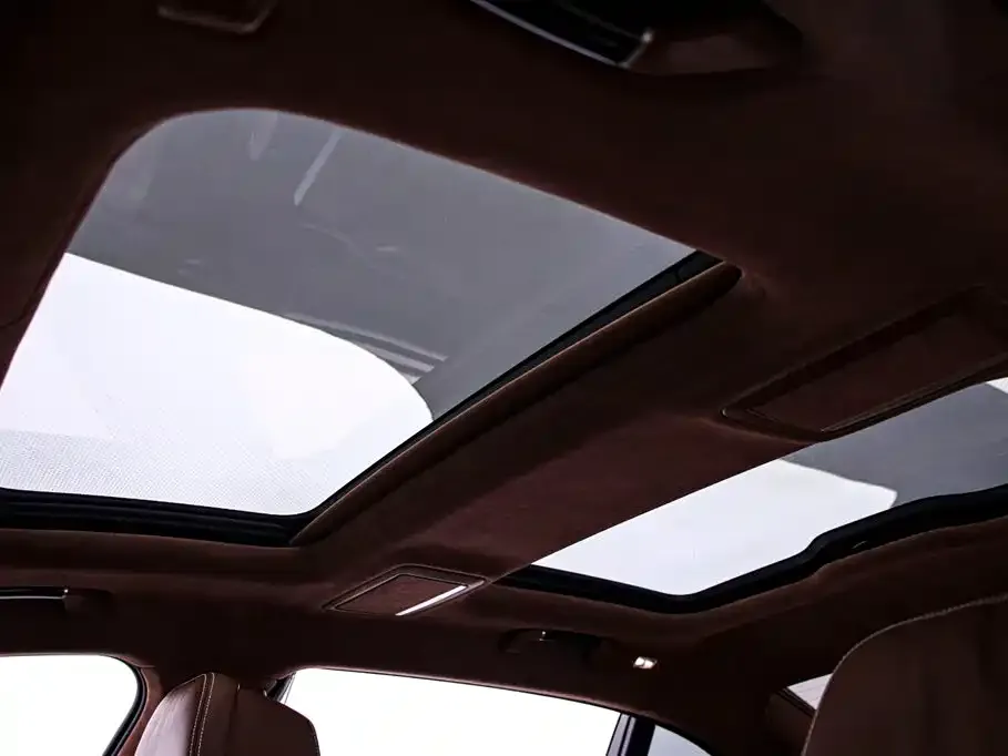 BMW 7 Series 2022 из CN, фото 10
