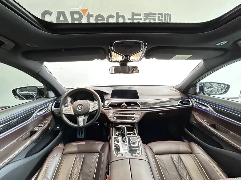 BMW 7 Series 2022 из CN, фото 8