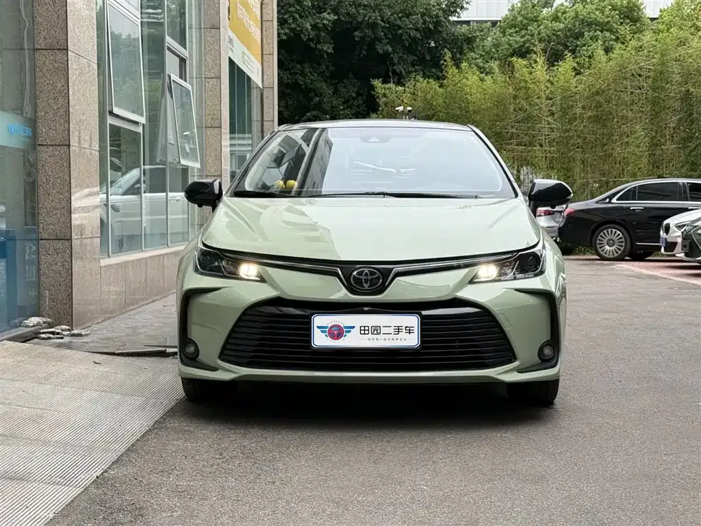 Toyota Corolla 2021 из CN, фото 2