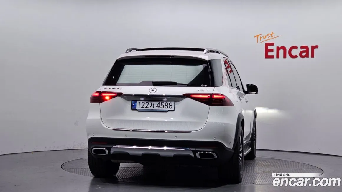 Mercedes-Benz GLE-Class — фото 4