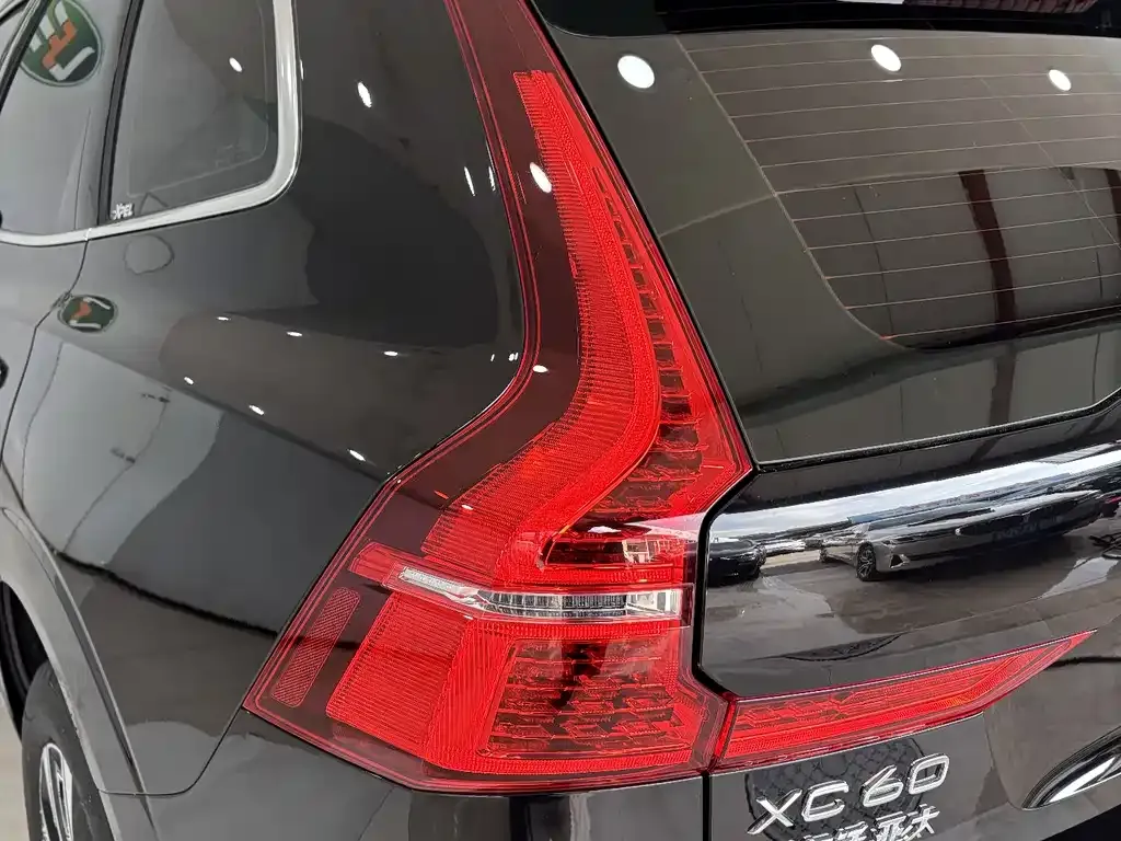 Volvo XC60 2025 из CN, фото 10