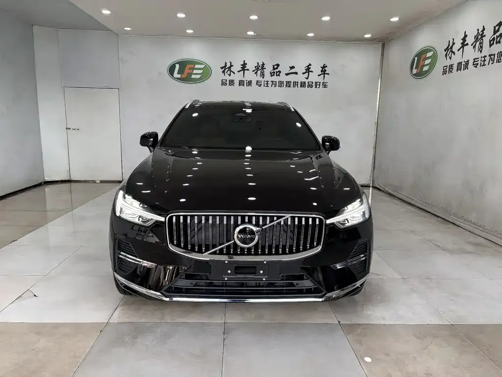 Volvo XC60 2025 из CN, фото 3